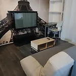 De 90 M2 Climatise Avec Terrasse Διαμέρισμα