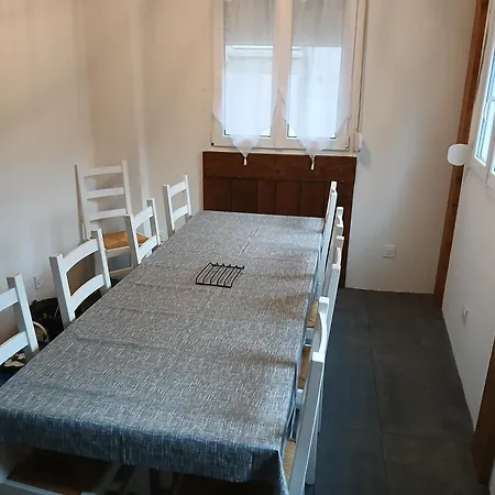 De 90 M2 Climatise Avec Terrasse 아파트