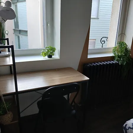 Apartment De 90 M2 Climatise Avec Terrasse *