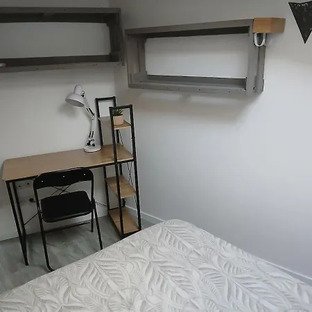 De 90 M2 Climatise Avec Terrasse * Обьер