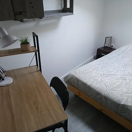 De 90 M2 Climatise Avec Terrasse Apartmán *