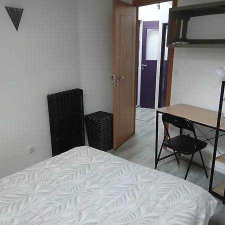 De 90 M2 Climatise Avec Terrasse Apartment *