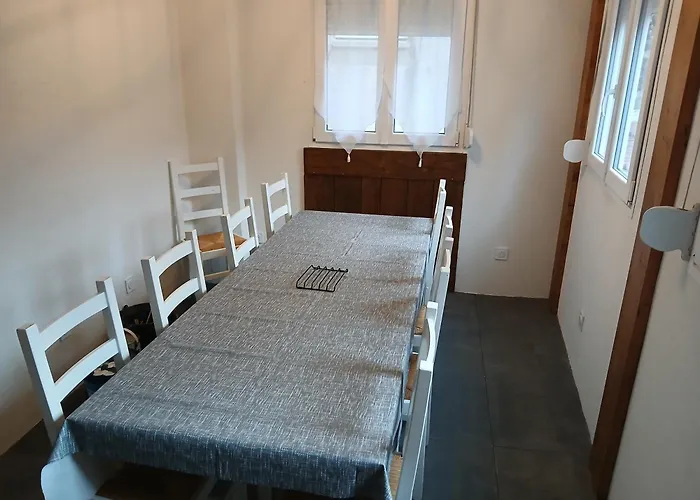 De 90 M2 Climatise Avec Terrasse Апартаменты