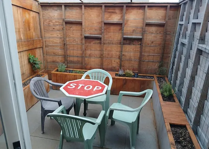 De 90 M2 Climatise Avec Terrasse 오비에르