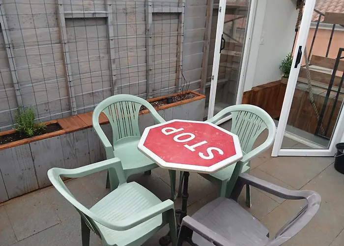 De 90 M2 Climatise Avec Terrasse Апартаменты *