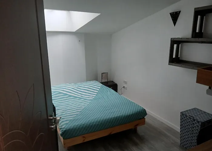 아파트 De 90 M2 Climatise Avec Terrasse *